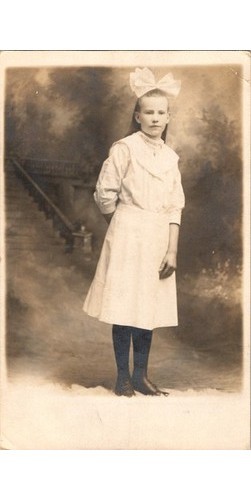 1910s young girl portrait - 1910s,